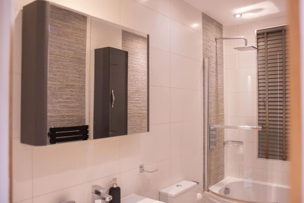 Oikoshomes Three Bedroom Flat In London Exteriör bild