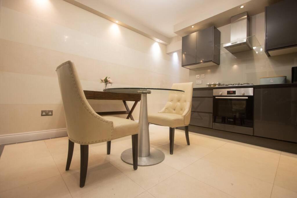 Oikoshomes Three Bedroom Flat In London Exteriör bild